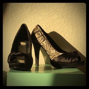 Black and Tan lace open toed heel